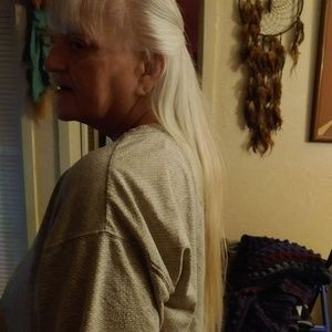 Meet your Posher, Carrie